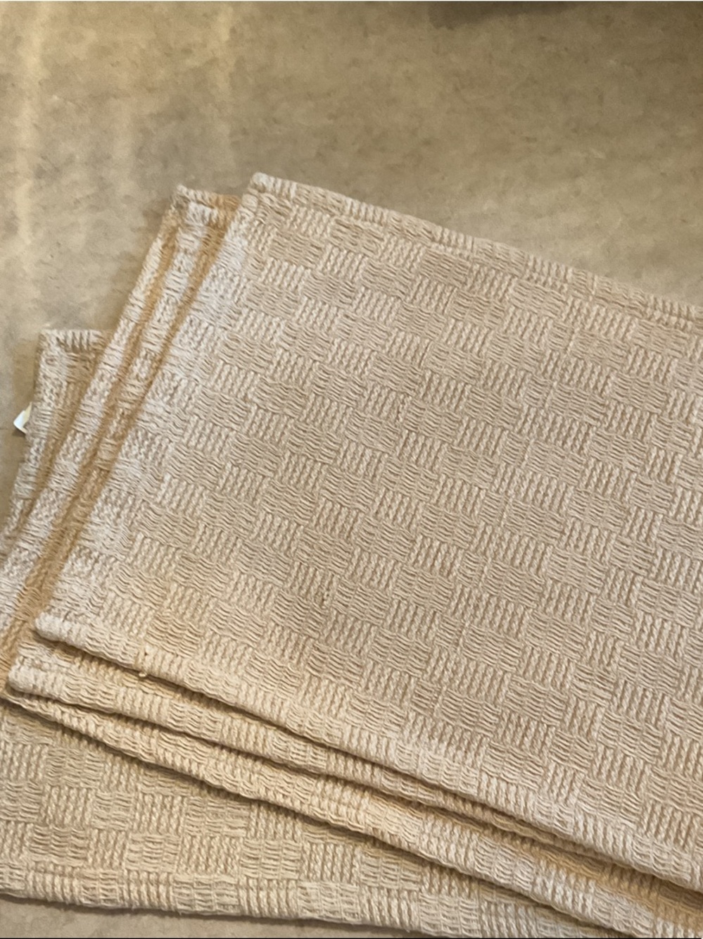 Textured Waffle Weave set of 4 placemats - Beige